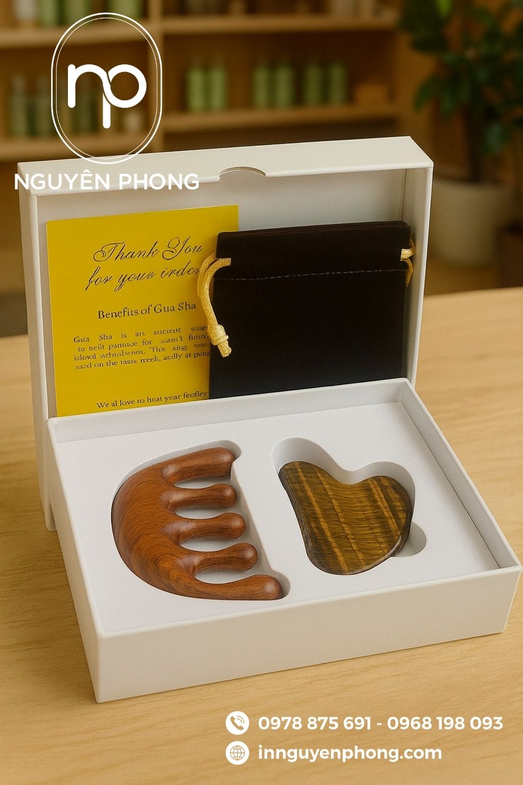 Thiết kế hộp cứng độc lạ, nổi bật